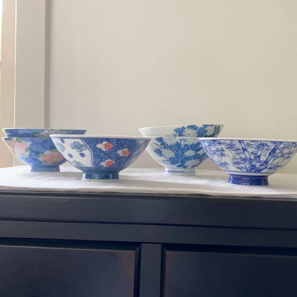 Set of six rice bowls